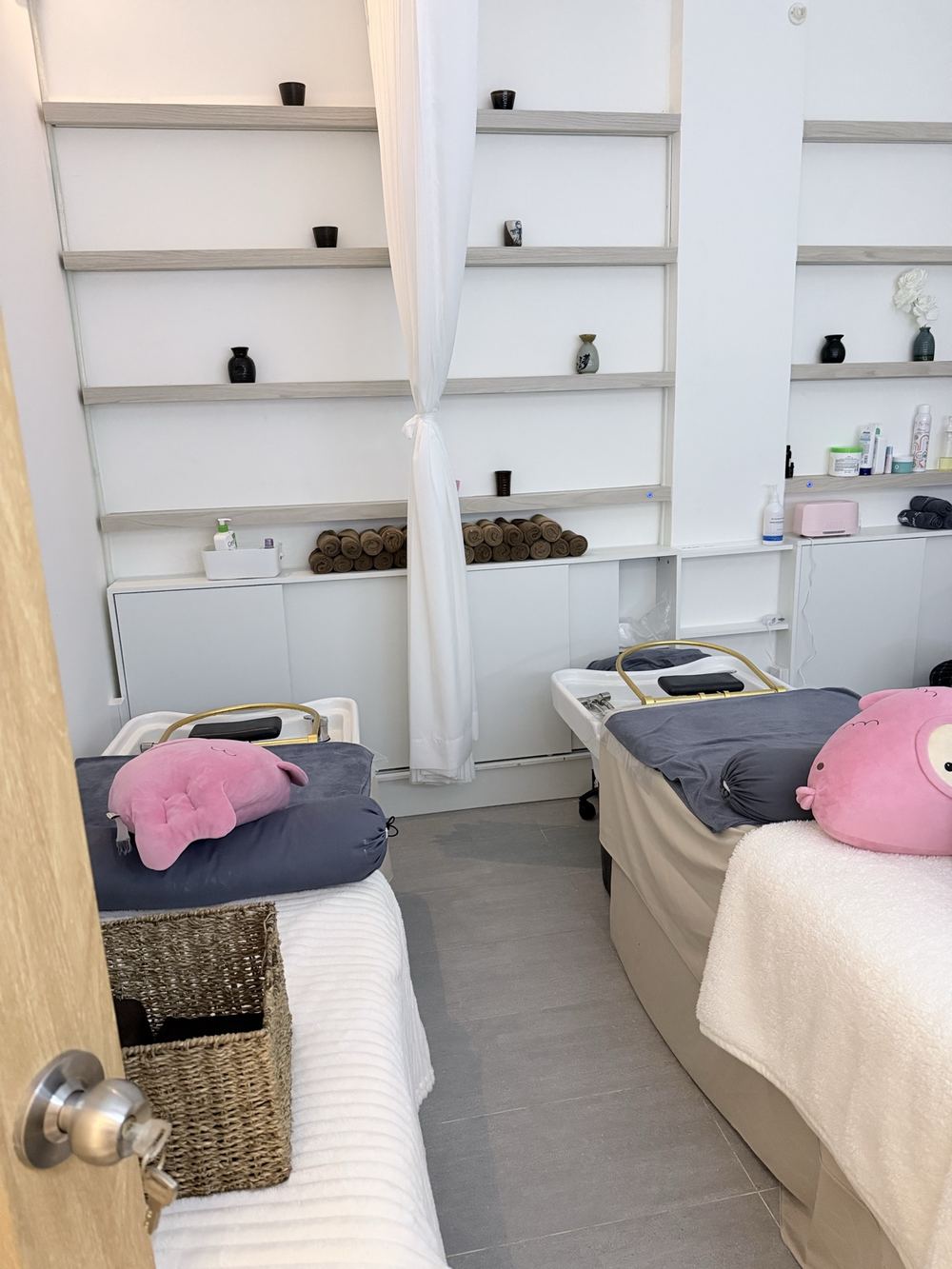 Massage & Body Rituals at Reborn Nails & Retreat Da Nang