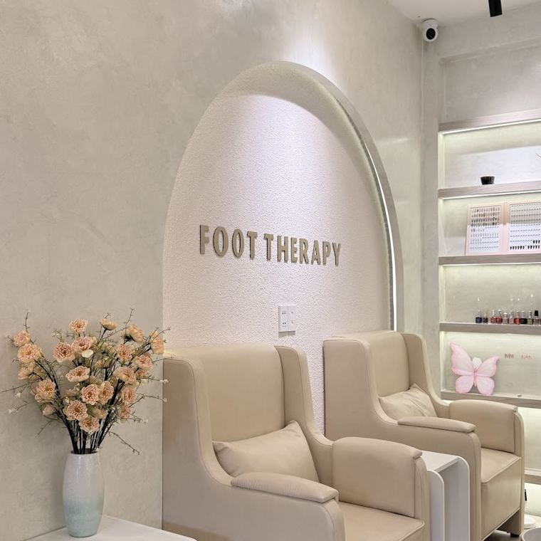 Photo by Desi Rismayanti at Reborn Nails & Retreat